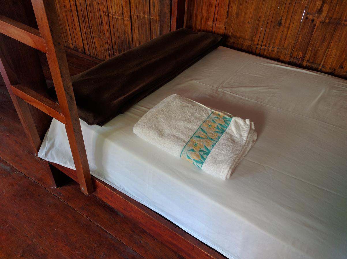 Green Forest Ecolodge Puerto Montufar Exterior foto